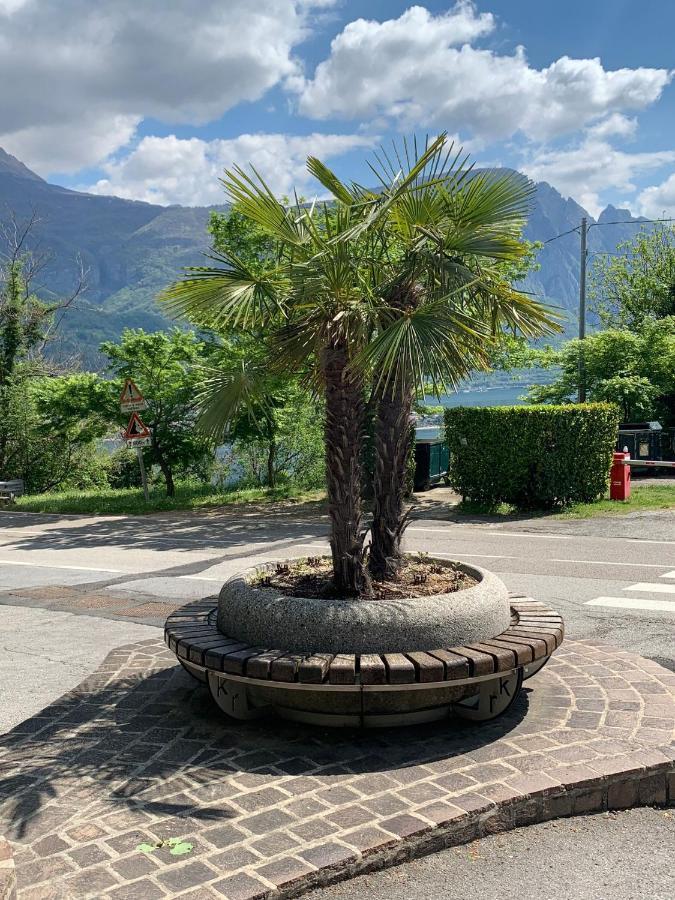 Appartamento Timeless Con Piscina E Tennis Valbrona Extérieur photo